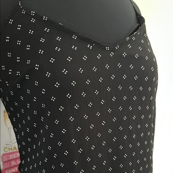 Old Navy Black with White Diamond detail Mini dress Size Small - Picture 3 of 8